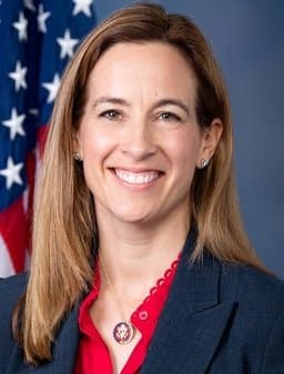 Will Mikie Sherrill win by >14%?